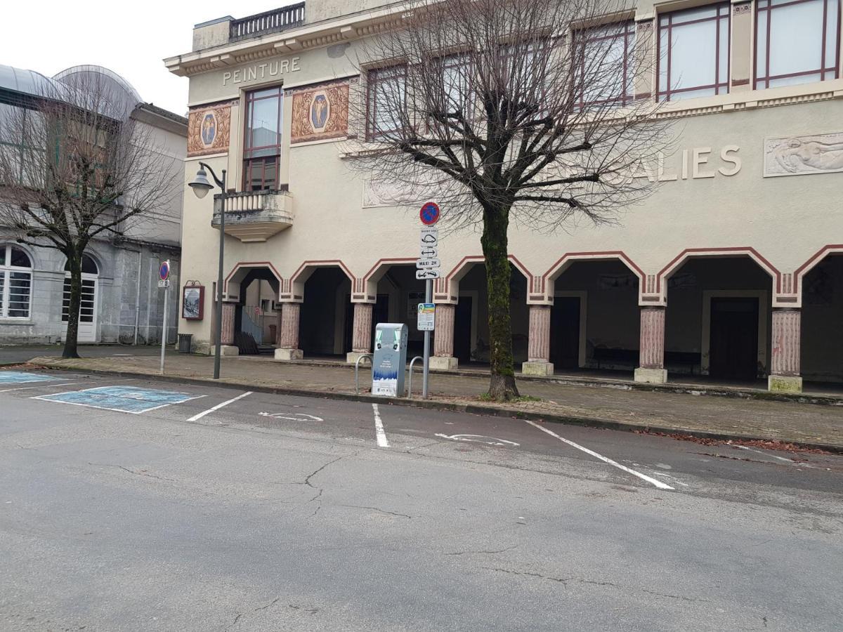 Chocolat Apartment Bagneres-de-Bigorre Bagian luar foto